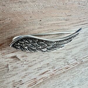 925 Sterling Silver Wing Ear Climber